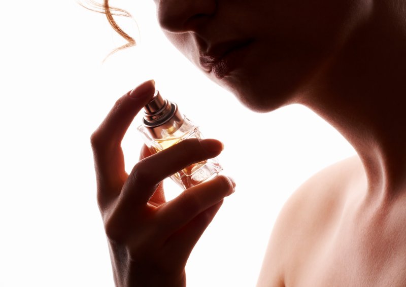 Black Opium od Yves Saint Laurent – perfumy dla kobiet, które kuszą swoją orientalną nutą