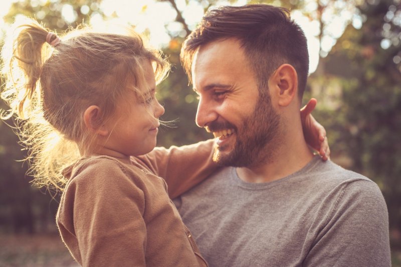 Relacja córki z ojcem – jak wpływa na dorosłe życie?