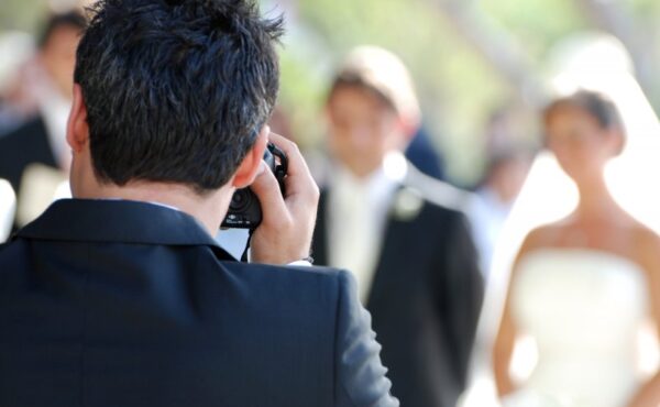 Fotografia ślubna – jak wybrać dobrego fotografa i nie przepłacić?