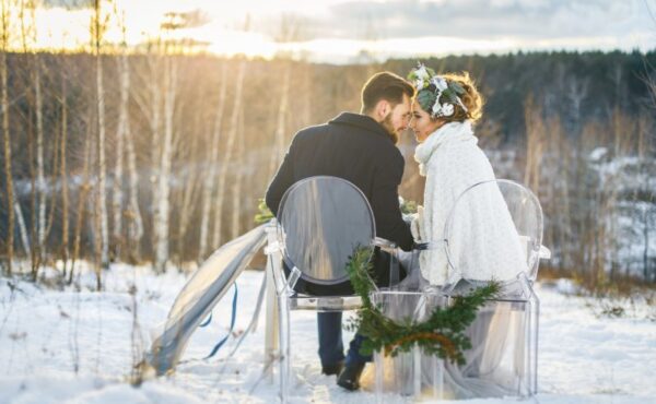 Zimowa sesja ślubna – modna, bo wyjątkowa