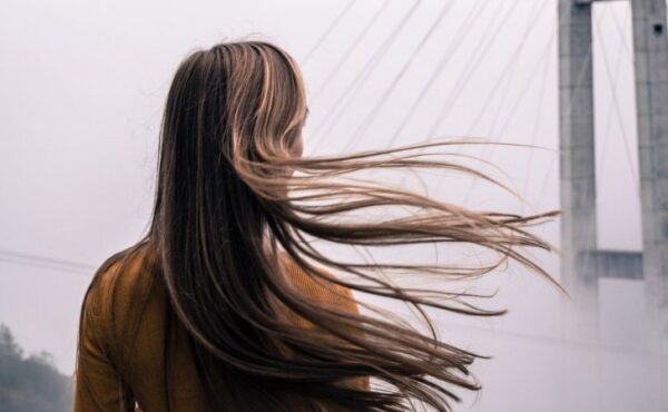 Clip in, czyli długie i gęste włosy w 5 minut