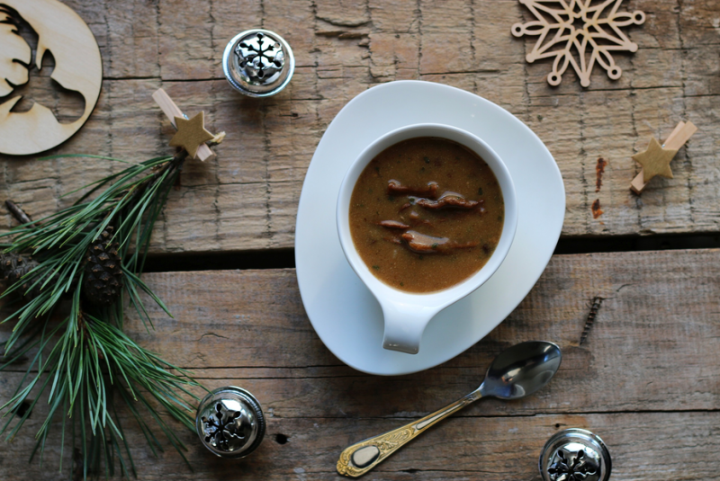 Leśna zupa grzybowa – aksamitny smak i niepowtarzalny aromat świąt