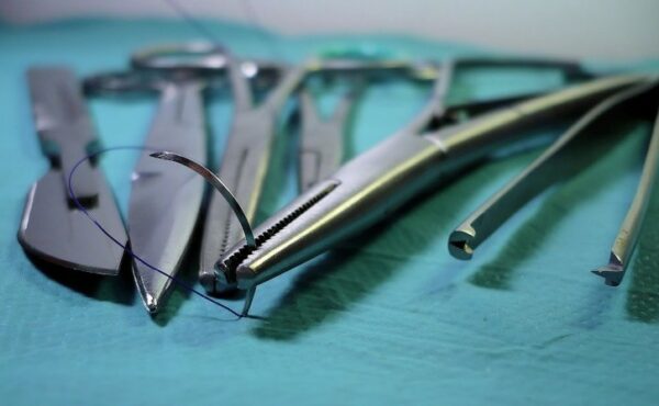 Chirurgia plastyczna – czy nadal jest źle postrzegana?