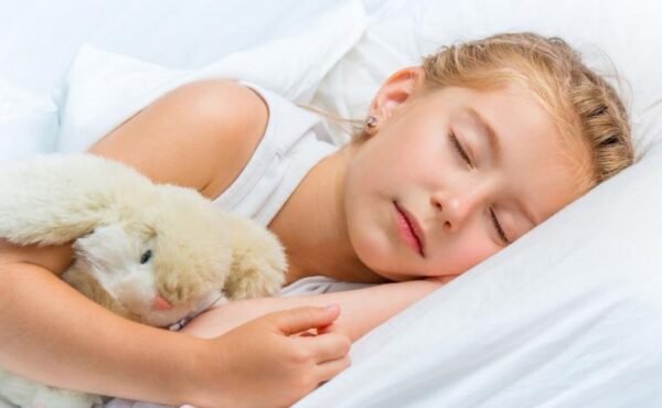 Ortokorekcja – hamowanie rozwoju krótkowzroczności u dzieci w trakcie snu