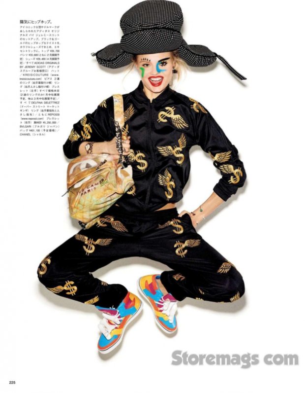Zwariowana sesja Magdy Frąckowiak dla Vogue Japan