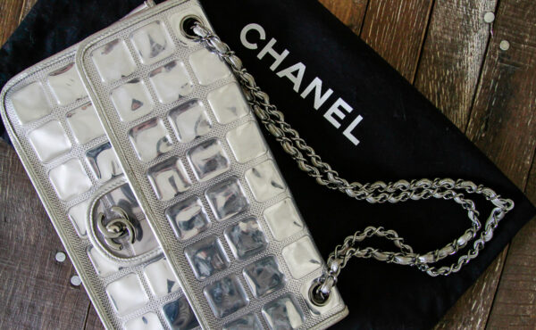 Jak kupić oryginały Chanel i Hermès?