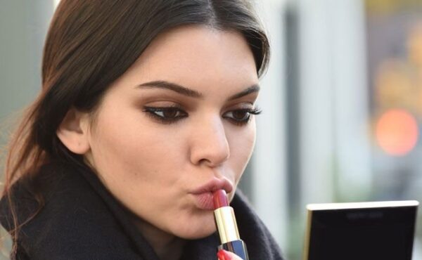 Kendall Jenner została nową twarzą marki Estée Lauder