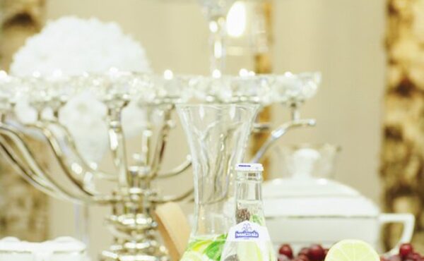 Jak zorganizować stół weselny