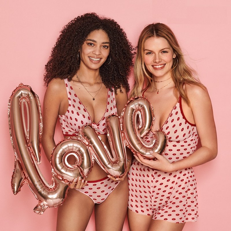 Całuśne printy, słodkie róże od Tezenis na walentynki