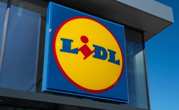 Nie uwierzysz, co upolujesz za grosze w Lidlu! Ta hitowa spódnica to must-have na luksusowy letni wyjazd!