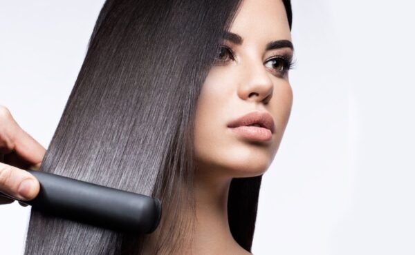 Jak wygładzić włosy?