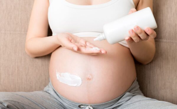 Jakie kosmetyki w ciąży są bezpieczne dla przyszłych mam?