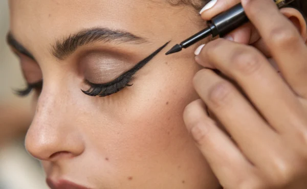 Kreski na oczach – Proste triki jak je malować