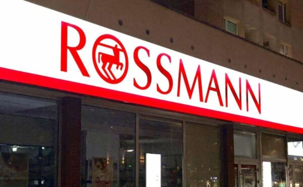 Luksusowe zapachy za grosze?! Kultowe perfumy Tom Ford, Chanel i Chloe w mega promocji – sprawdź, zanim znikną z Rossmanna!