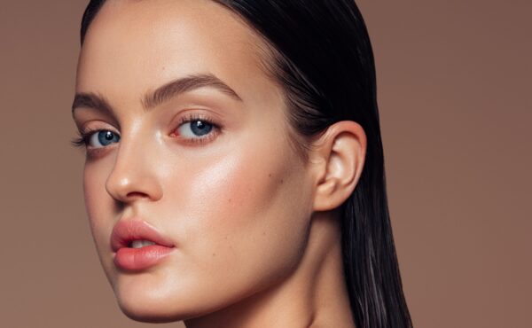 Odkryj bronzer, który pachnie jak czekolada i robi konturowanie dziecinnie proste – nawet jeśli nie masz pojęcia, co robisz!