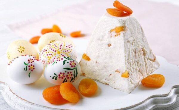 Tradycyjna pascha wielkanocna. Ściągnij przepis!