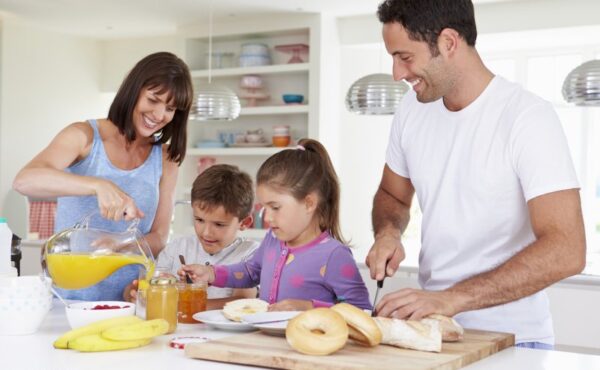 Dr Aneta Górska-Kot o roli śniadania w diecie dzieci i dorosłych