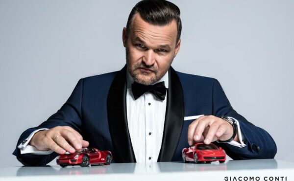 Dziennikarze TVN Turbo promują polską markę odzieżową