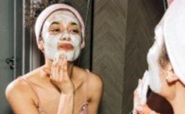 Kosmetyki do cery trądzikowej – na co zwracać uwagę ?