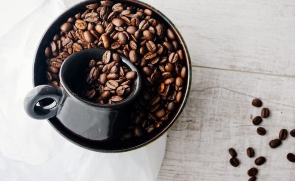 Kawa świeżo palona czy leżakowana?