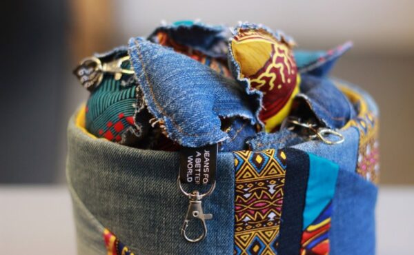 Jeans for a better world – pomagaj z KOKOworld!