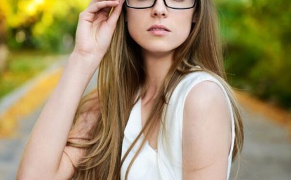 Jak dobrać okulary do kształtu twarzy?