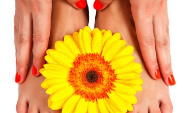 Piękne dłonie i stopy – wizytówką każdej kobiety!